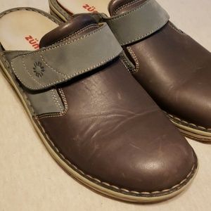 Zumfoot clogs